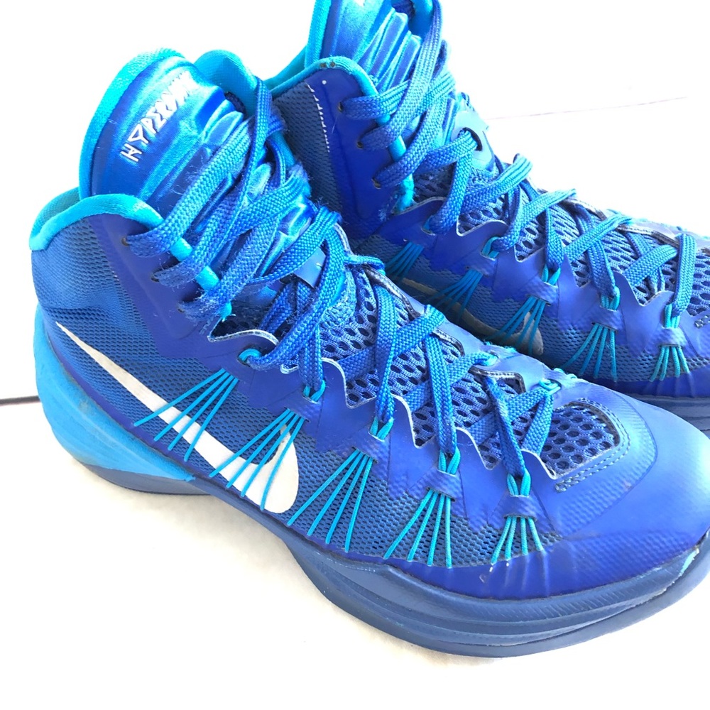 Nike hyper dunk basketball shoes